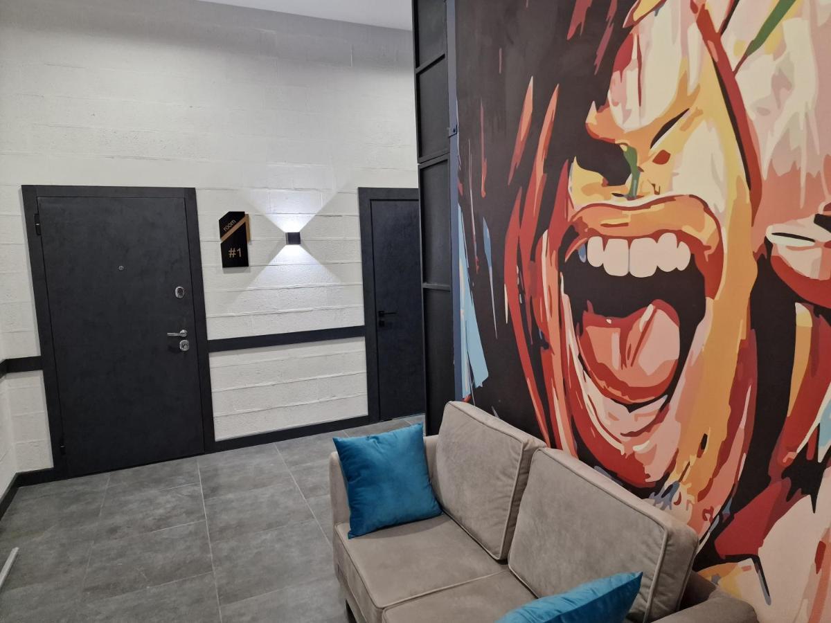 Apart Hotel Loft Almaty Esterno foto