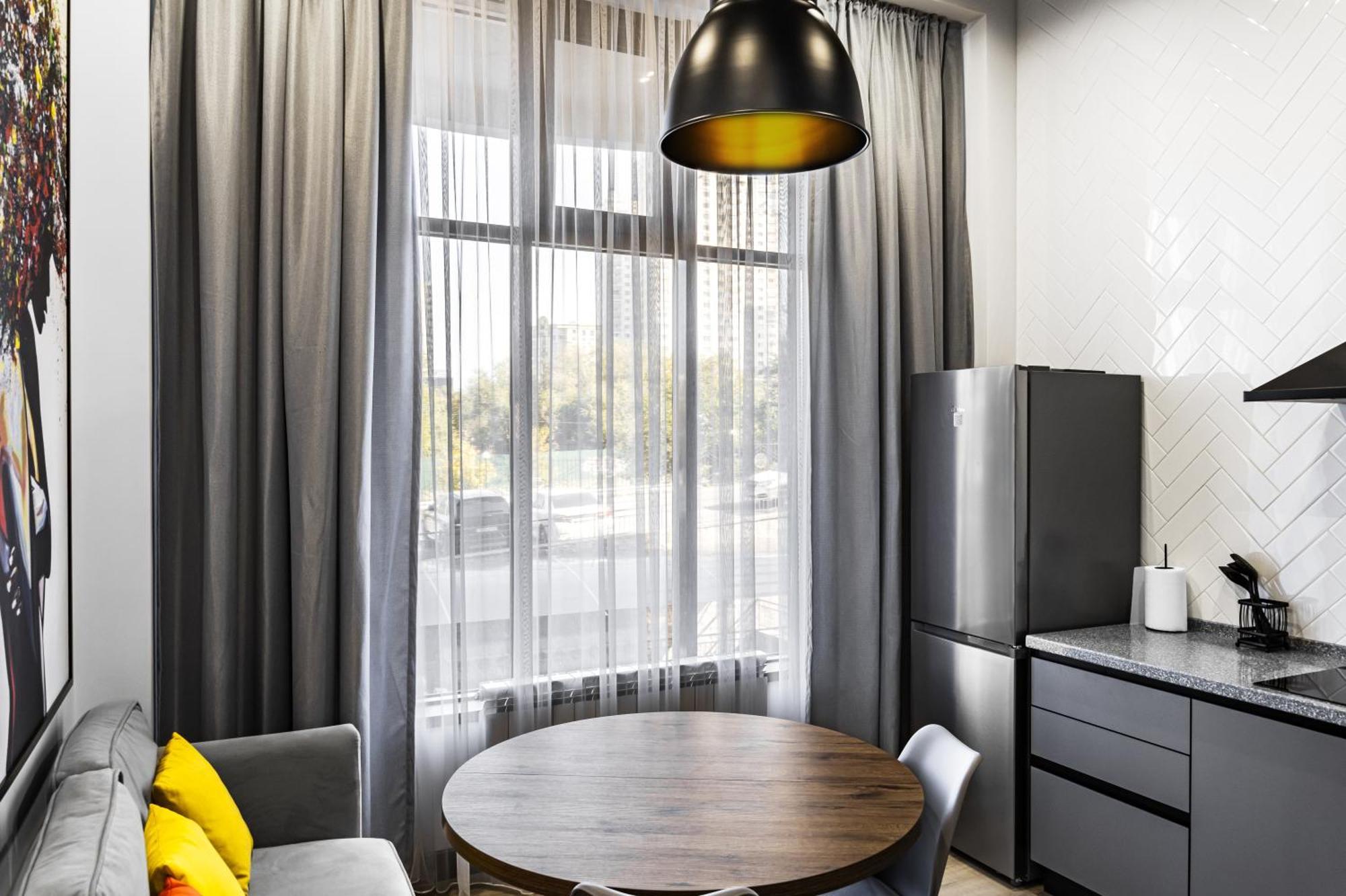Apart Hotel Loft Almaty Esterno foto