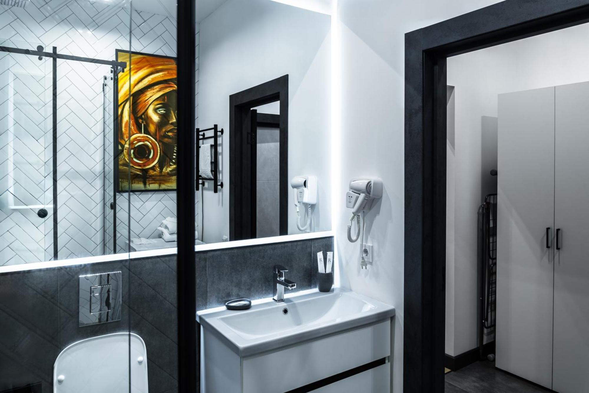Apart Hotel Loft Almaty Esterno foto